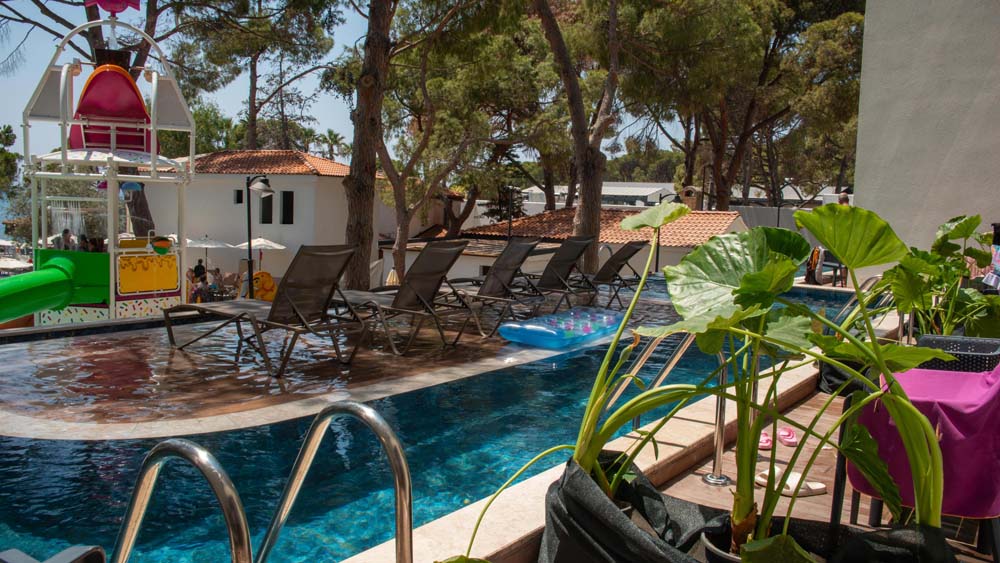 tatilbudur kuşadası otelleri